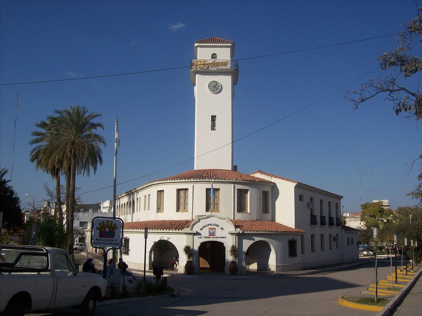 Edificio municipal de Termas de Río Hondo