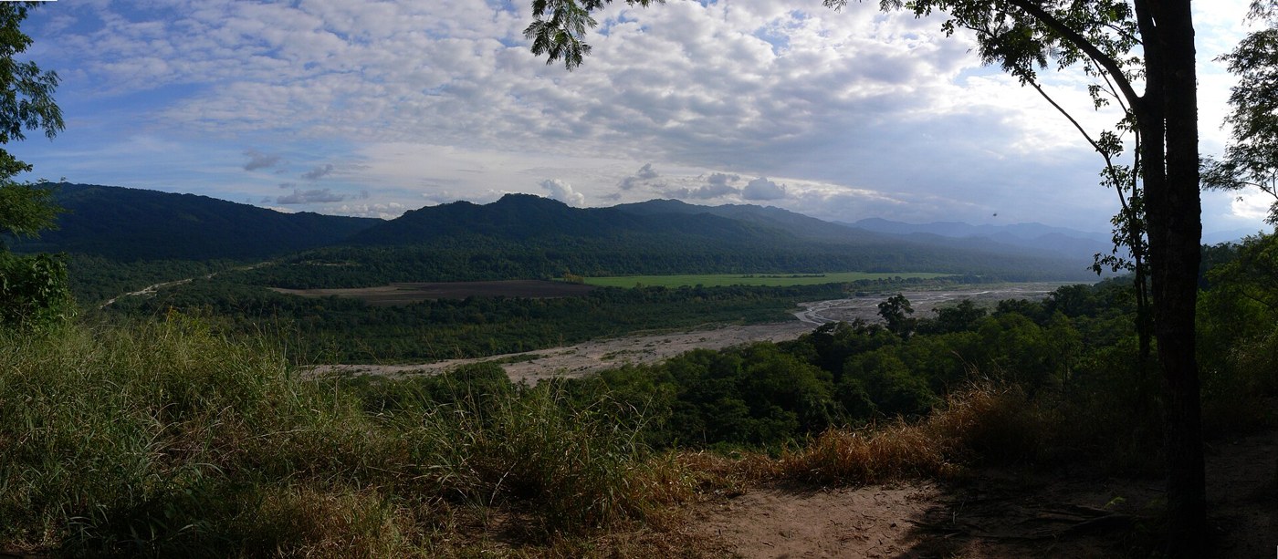 Vista hacia el río San Lorenzo en el Parque Nacional Calilegua